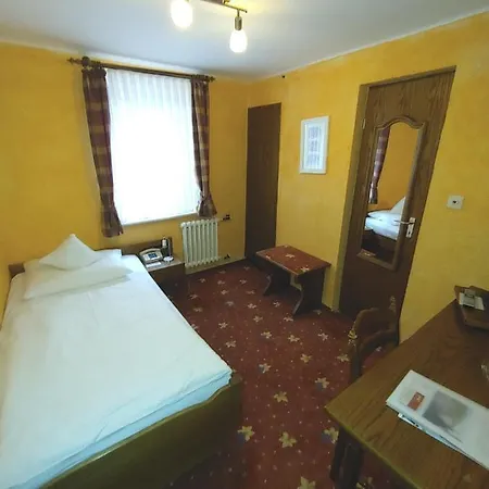 Berg's Backpacker Hotel