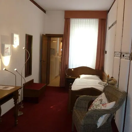 Hotel Berg's Backpacker