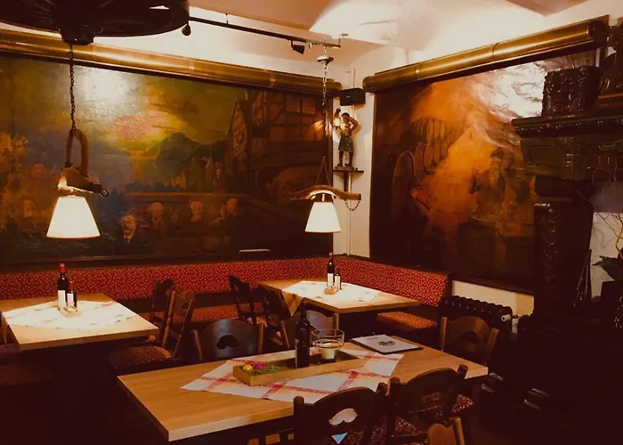 Berg's Backpacker Hotel *